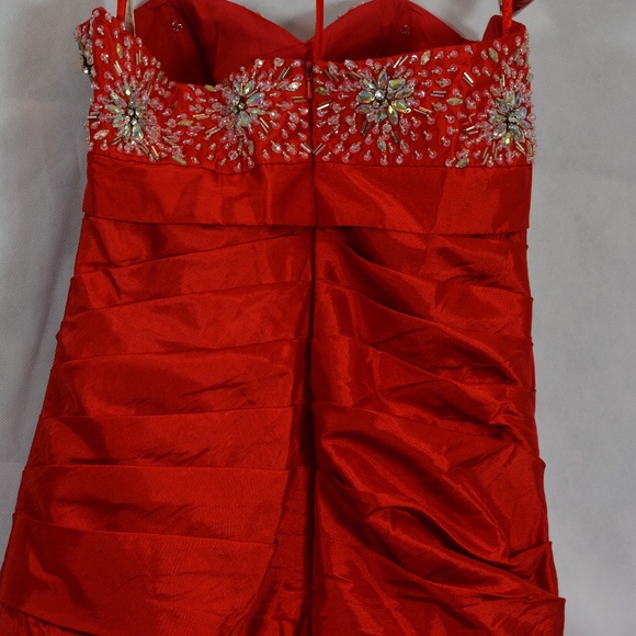 Rouched Red Sequined Beaded Dress SZ 10 NWT - Picture 15 of 15